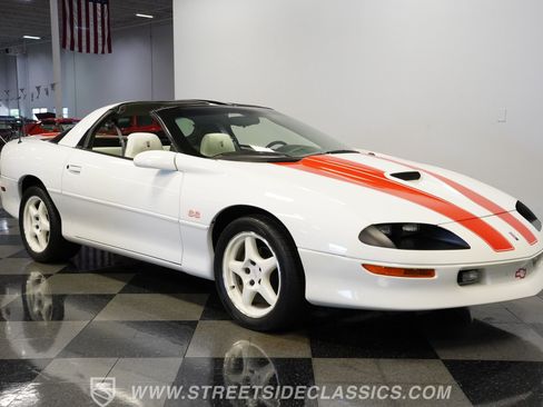Used 1997 Chevrolet Camaro SS w/ SS Alteration Pkg RWD image 17