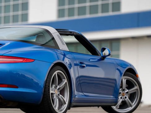 Used 2015 Porsche 911 Targa 4S image 13