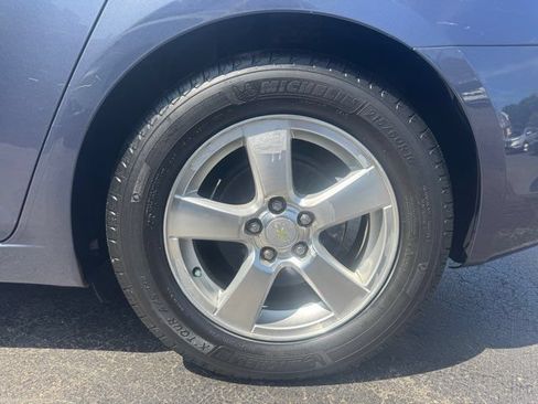 Used 2014 Chevrolet Cruze LT FWD image 21