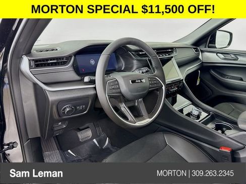 New 2025 Jeep Grand Cherokee L Altitude image 9