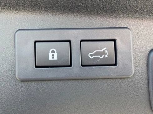 Used 2026 Subaru Outback Limited AWD/4WD image 12