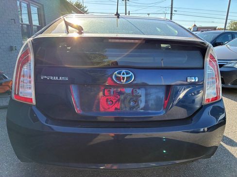 Used 2013 Toyota Prius Three image 4
