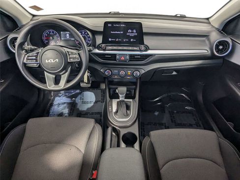 Used 2024 Kia Forte LXS w/ LXS Technology Package FWD image 35