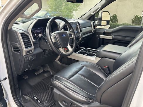 Used 2021 Ford F250 Lariat w/ Lariat Value Package AWD/4WD image 10