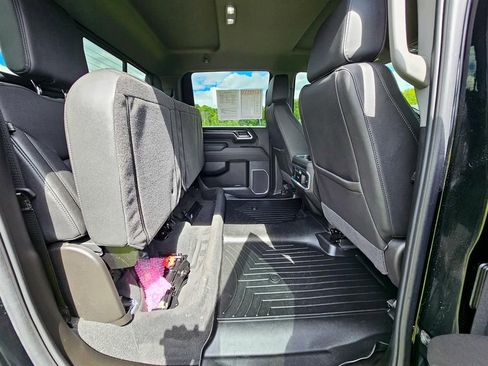 Used 2025 Chevrolet Silverado 2500 LTZ w/ Trail Boss Package image 40