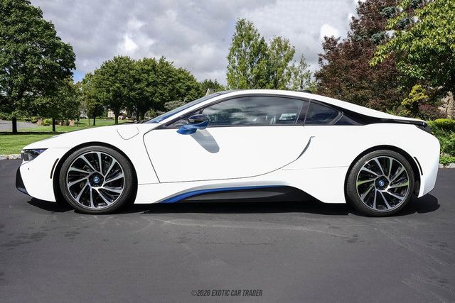 Used 2015 BMW i8 AWD/4WD image 3