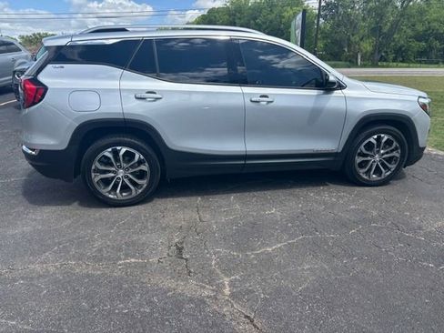 Used 2020 GMC Terrain SLT w/ Preferred Package image 6