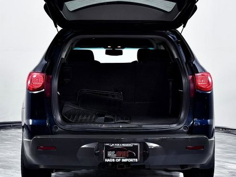 Used 2010 Chevrolet Traverse LT w/ Personal Connectivity Package image 37