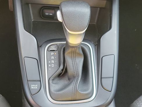 Used 2023 Kia Soul LX w/ Option Group 015 FWD image 21