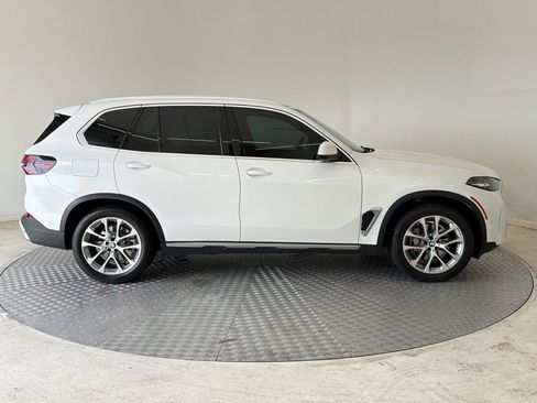 Certified 2024 BMW X5 xDrive40i AWD/4WD image 8