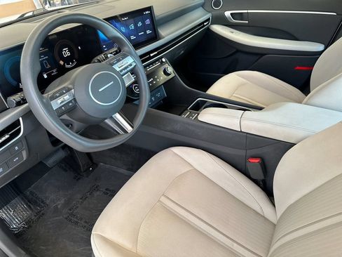 Used 2025 Hyundai Sonata SEL FWD image 9