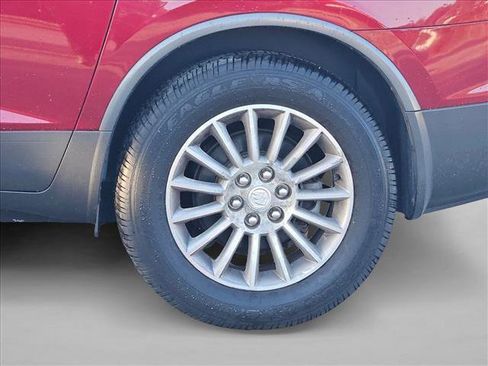 Used 2011 Buick Enclave CXL image 5