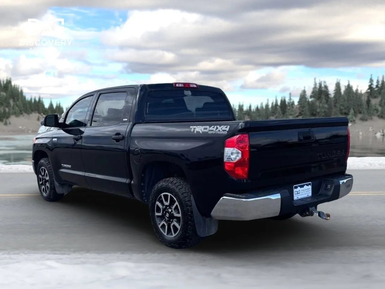 Used 2015 Toyota Tundra SR5 w/ TRD Off Road Package AWD/4WD image 2