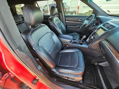 Used 2017 Ford Explorer Limited w/ Equipment Group 301A image 31