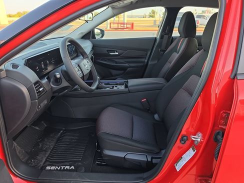 New 2026 Nissan Sentra SR w/ Floor Mat Package FWD image 24