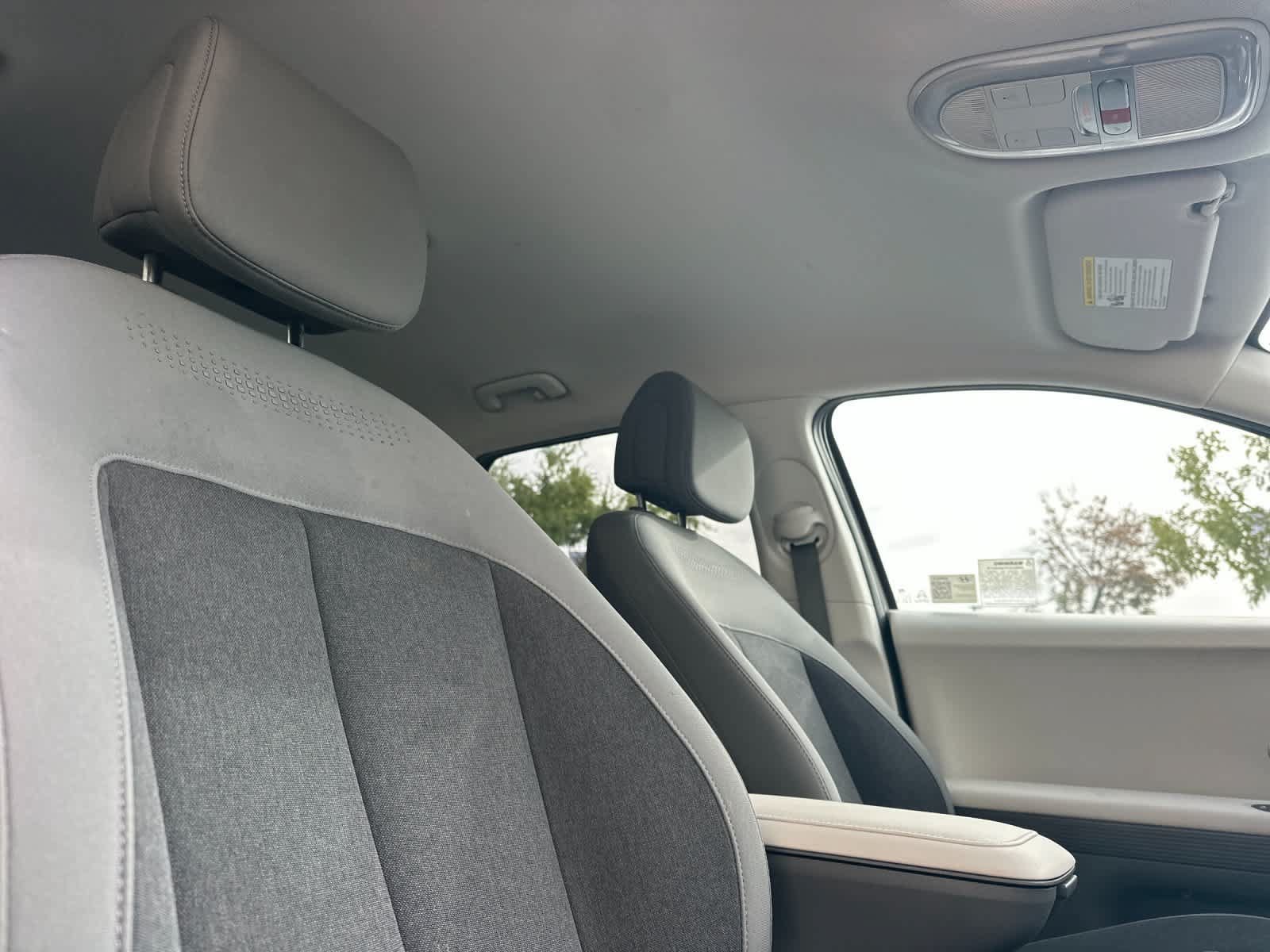 Used 2025 Hyundai Ioniq 5 SE RWD image 18