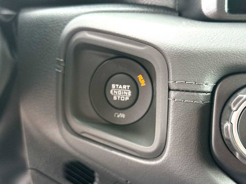 New 2026 Jeep Wrangler Unlimited Rubicon AWD/4WD image 28