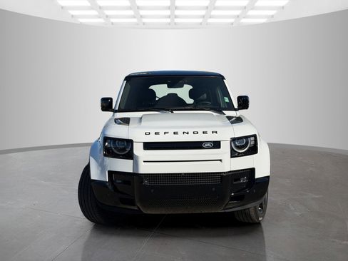 New 2026 Land Rover Defender 110 V8 image 2