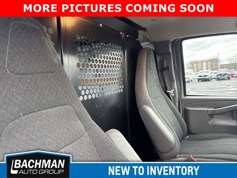 Used 2024 Chevrolet Express 2500 w/ Driver Convenience Package image 7