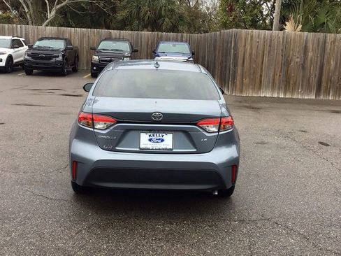 Used 2023 Toyota Corolla LE image 6