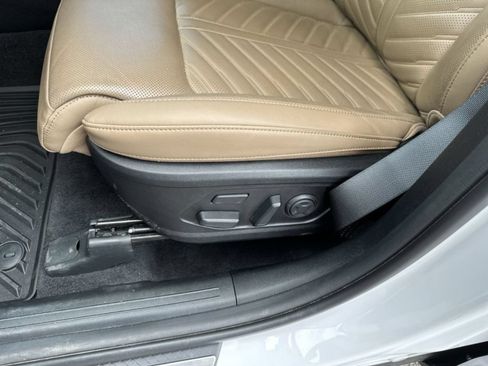 Used 2026 Kia Sorento SX Prestige w/ Olive Brown Leather Package AWD/4WD image 14