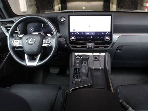 Used 2024 Lexus GX 550 w/ Accessory Package (2T) AWD/4WD image 36