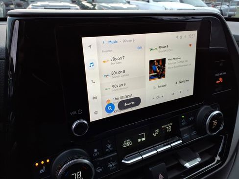 Certified 2023 Toyota Highlander XLE image 23