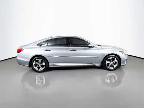 Used 2018 Honda Accord EX-L image 6