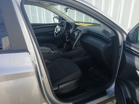 Used 2023 Hyundai Tucson SE image 17