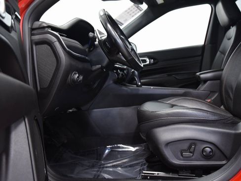 Used 2022 Jeep Compass Limited image 17