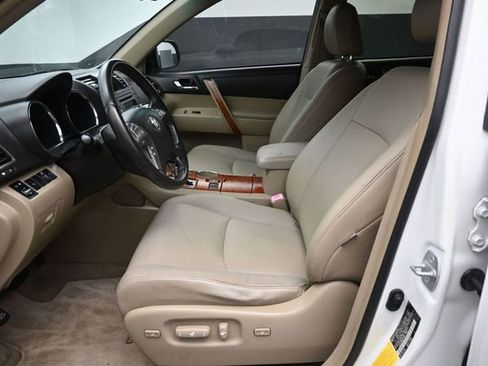 Used 2009 Toyota Highlander Limited FWD image 21