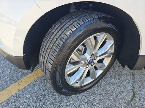 Used 2022 Ford Edge Titanium image 31