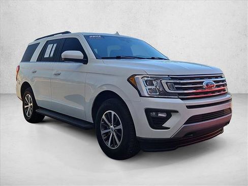 Used 2020 Ford Expedition XLT AWD/4WD image 3