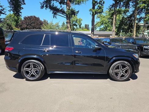 Used 2022 Mercedes-Benz GLS 450 4MATIC image 8