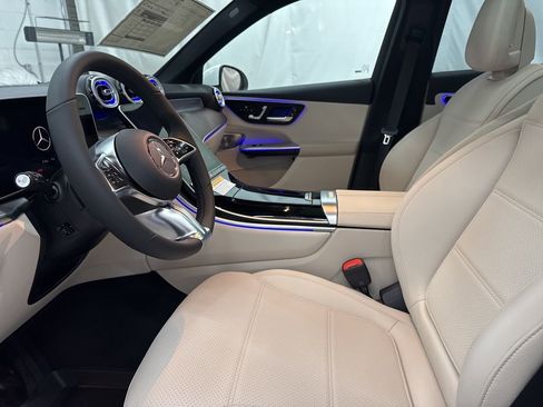 Used 2026 Mercedes-Benz GLC 300 GLC 300 image 14