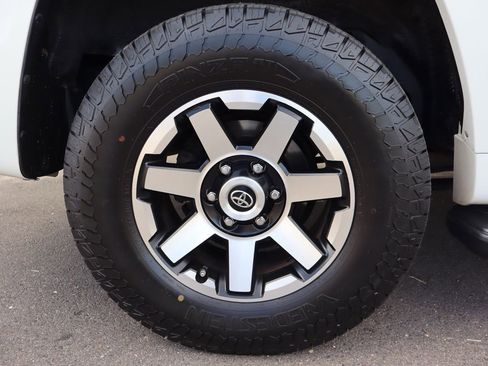 Used 2011 Toyota 4Runner SR5 image 42