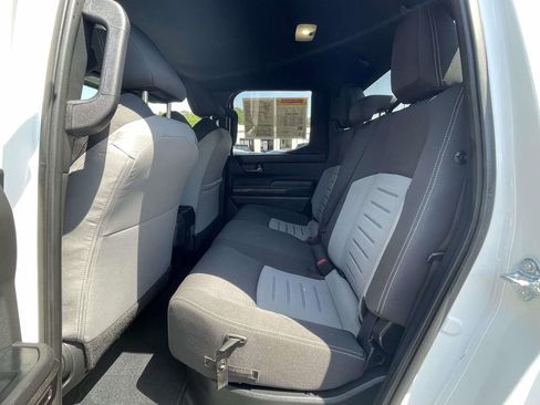 Used 2025 Toyota Tacoma TRD Off-Road AWD/4WD image 12