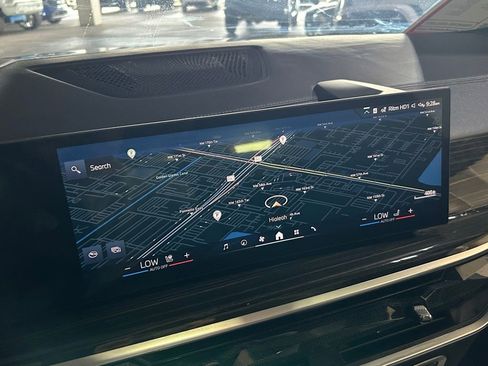 Used 2024 BMW X6 xDrive40i w/ Premium Package image 19