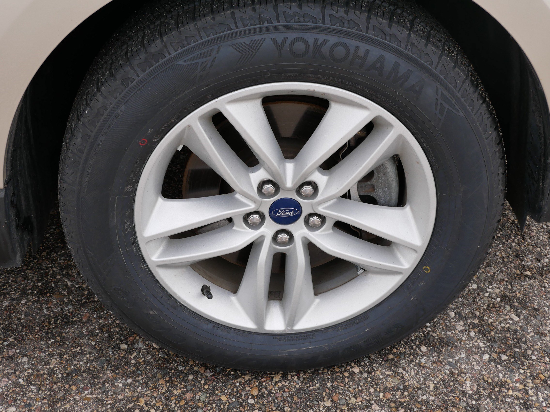 Used 2018 Ford Edge SEL w/ Equipment Group 201A AWD/4WD image 15