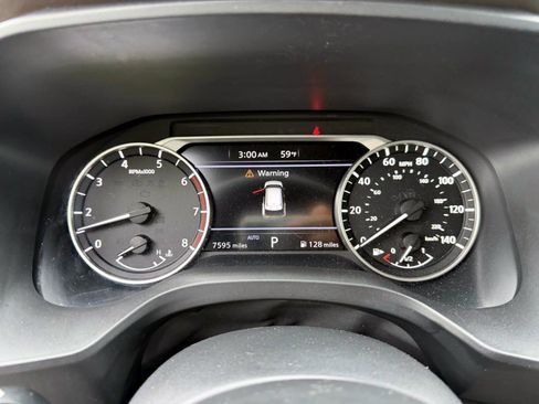 Used 2021 Nissan Rogue SV AWD/4WD image 25