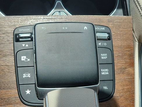 Used 2022 Mercedes-Benz GLE 350 image 29