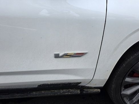 Used 2025 Cadillac Escalade V image 7