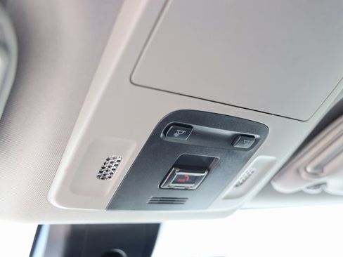 Certified 2022 Toyota Camry SE image 23