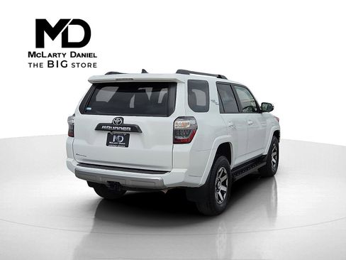 Used 2024 Toyota 4Runner TRD Off-Road Premium image 5