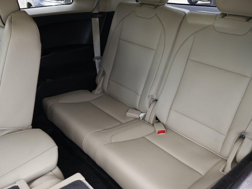 Used 2018 Acura MDX w/ Advance Package AWD/4WD image 19