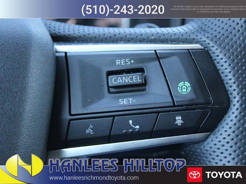 Used 2024 Mitsubishi Outlander SE image 30