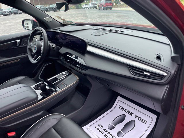 Used 2025 Buick Enclave Avenir w/ Super Cruise Package FWD image 34