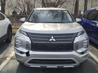 Used 2024 Mitsubishi Outlander SE video 2