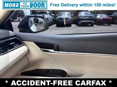 Used 2019 Toyota Camry LE w/ Carpet Mat Package FWD image 28