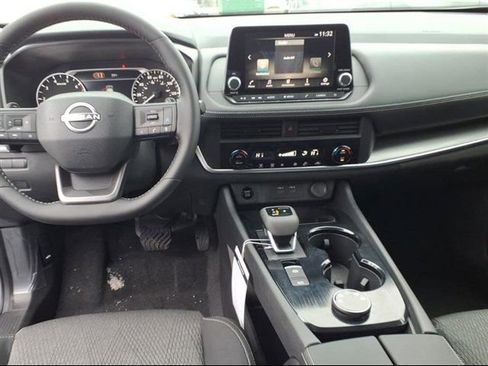 New 2026 Nissan Rogue SV image 9